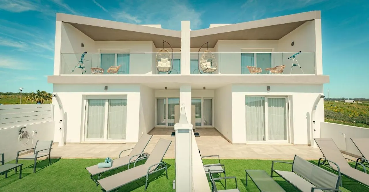 Wayra Lodge Kanchay Raposeira  Casa vacanze Raposeira (Faro)